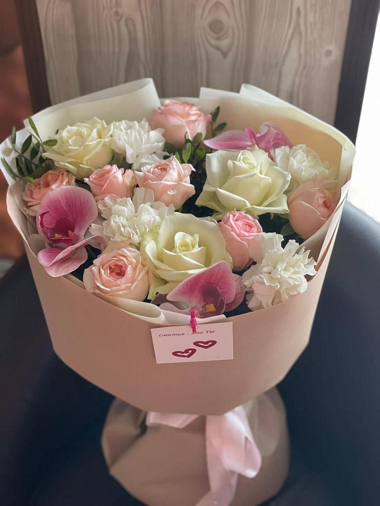 Букет цветов из: Орхидеи, Розы и Гвоздики в Старопавловской