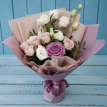 Букет цветов из:  Розы и Лизиантусы #REPLACE_PRED# Старопавловской