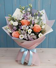 Букет цветов из:  Лизиантусы, Розы, Альстромерии и Гипсофила #REPLACE_PRED# Старопавловской