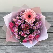 Букет цветов из:  Розы, Герберы и Хризантемы в Старопавловской