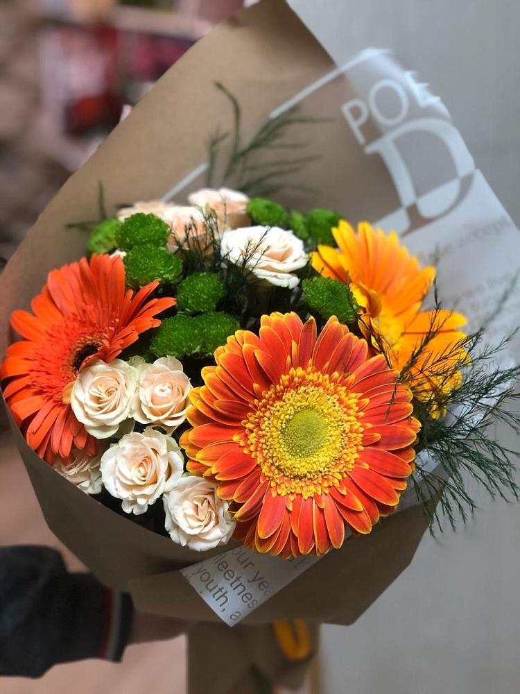 Букет цветов из: Герберы, Хризантемы и Розы в Старопавловской