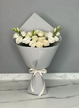 Букет цветов из:  Розы и Лизиантусы в Старопавловской